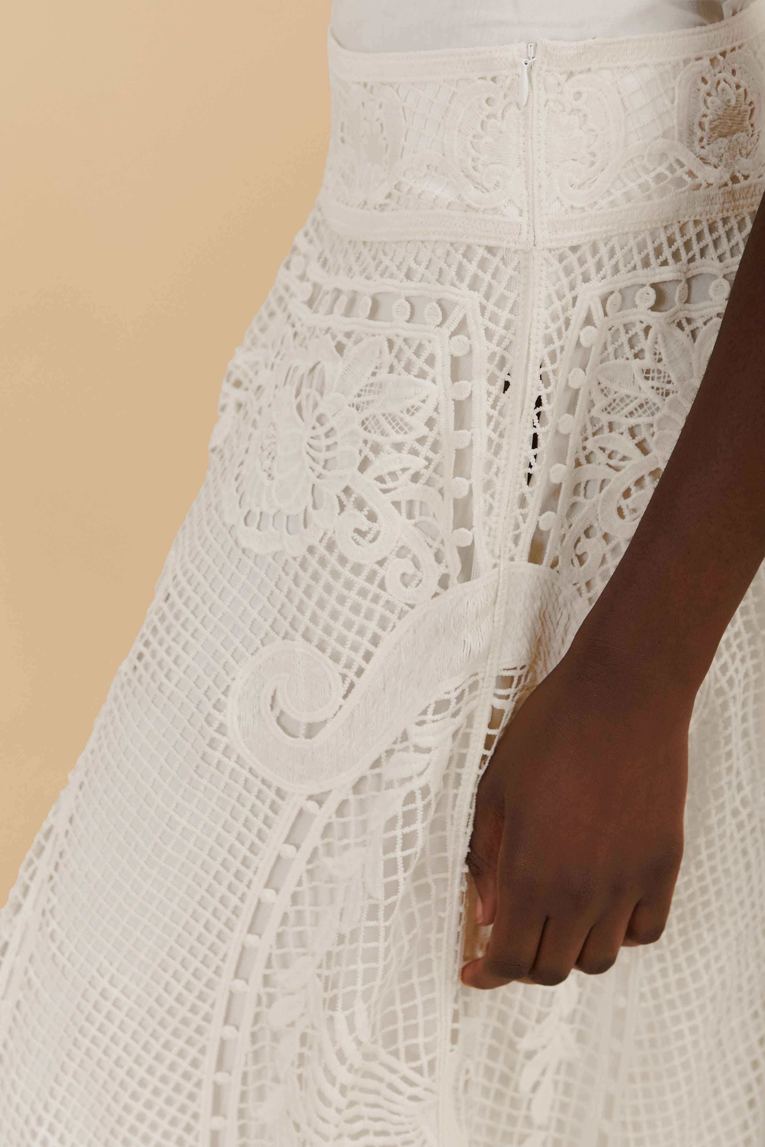 SWAN LAKE GUIPURE OFF-WHITEMIDI SKIRT
