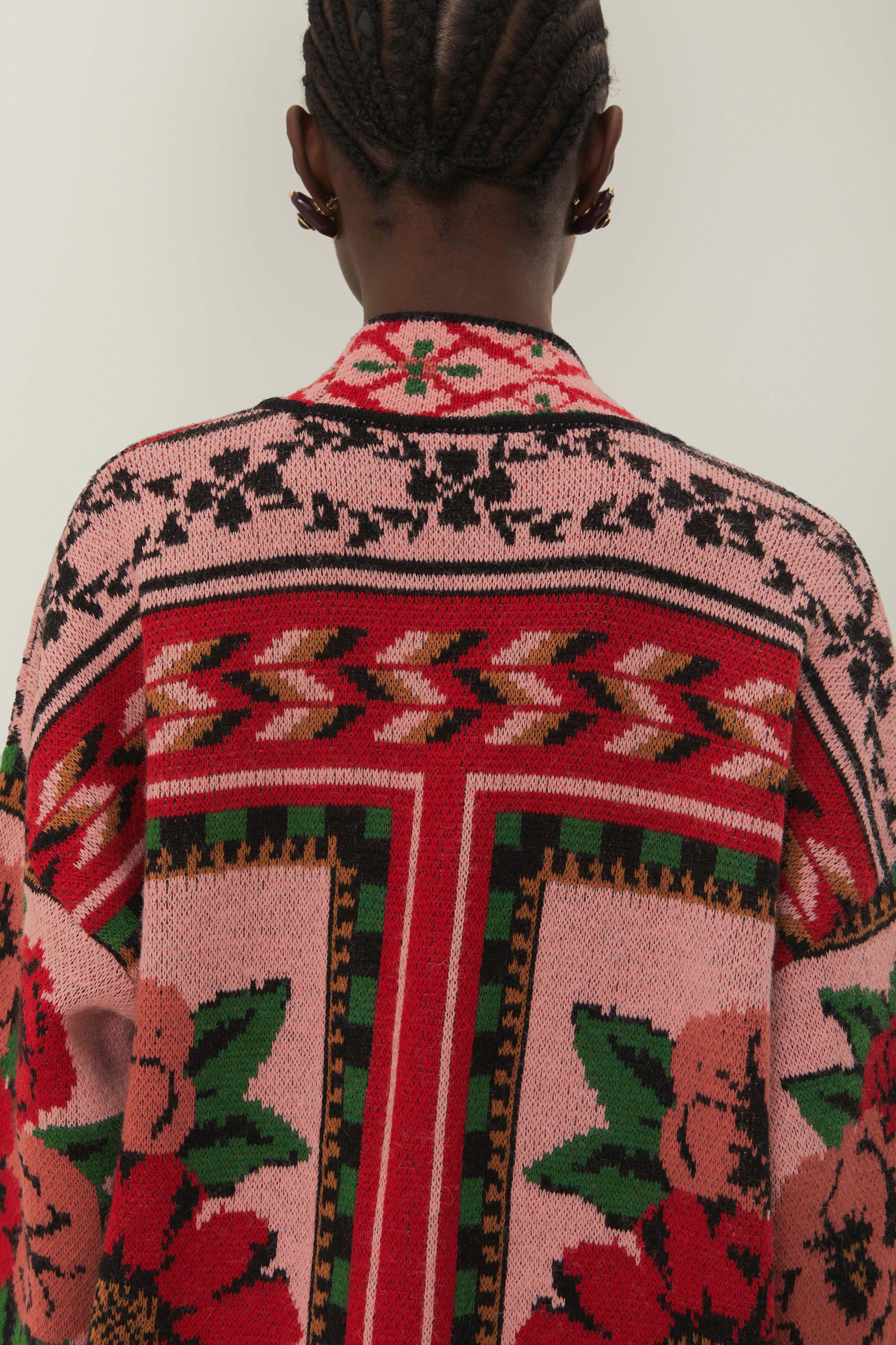 FLOWER TAPESTRY KNIT CARDIGAN