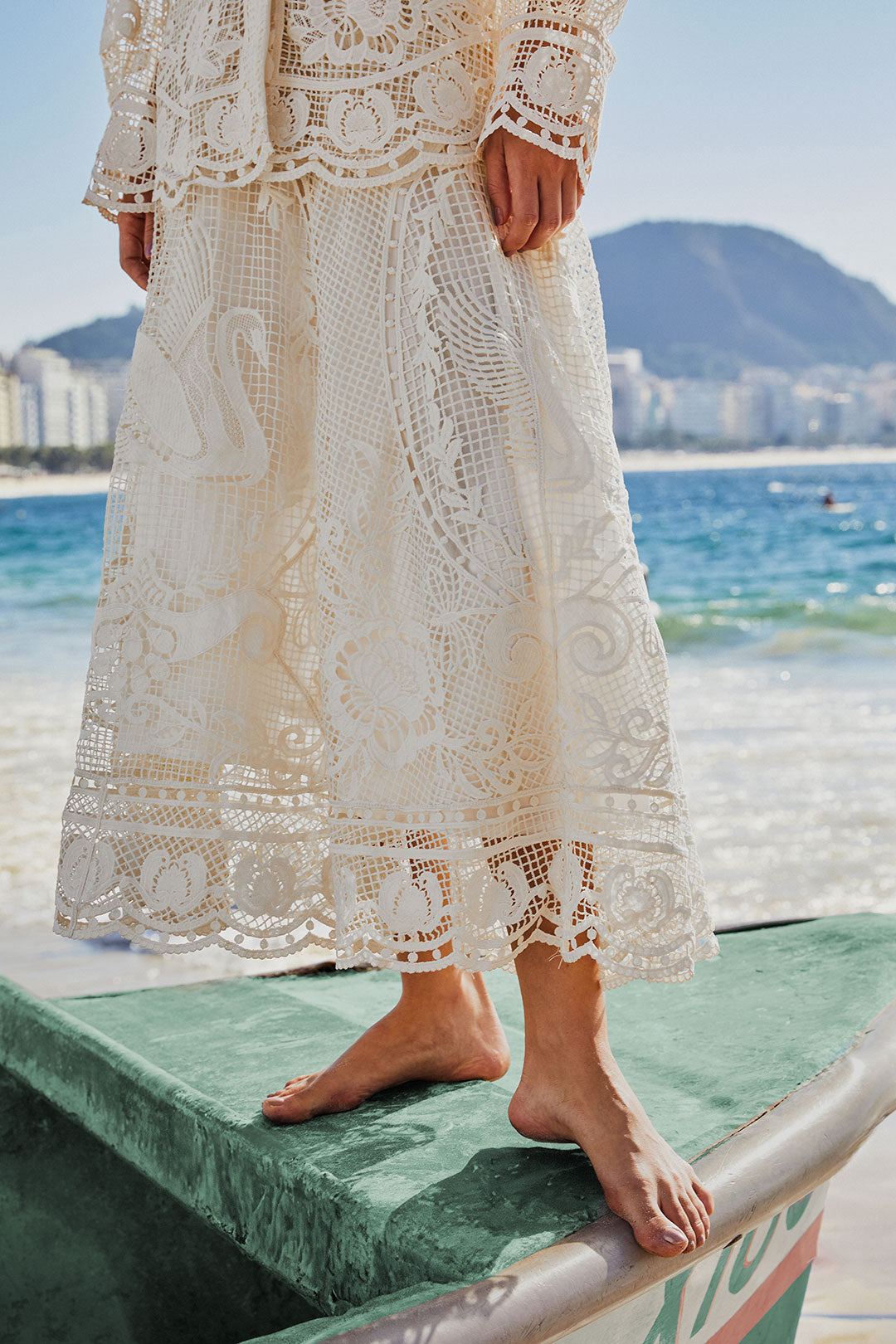 SWAN LAKE GUIPURE OFF-WHITEMIDI SKIRT