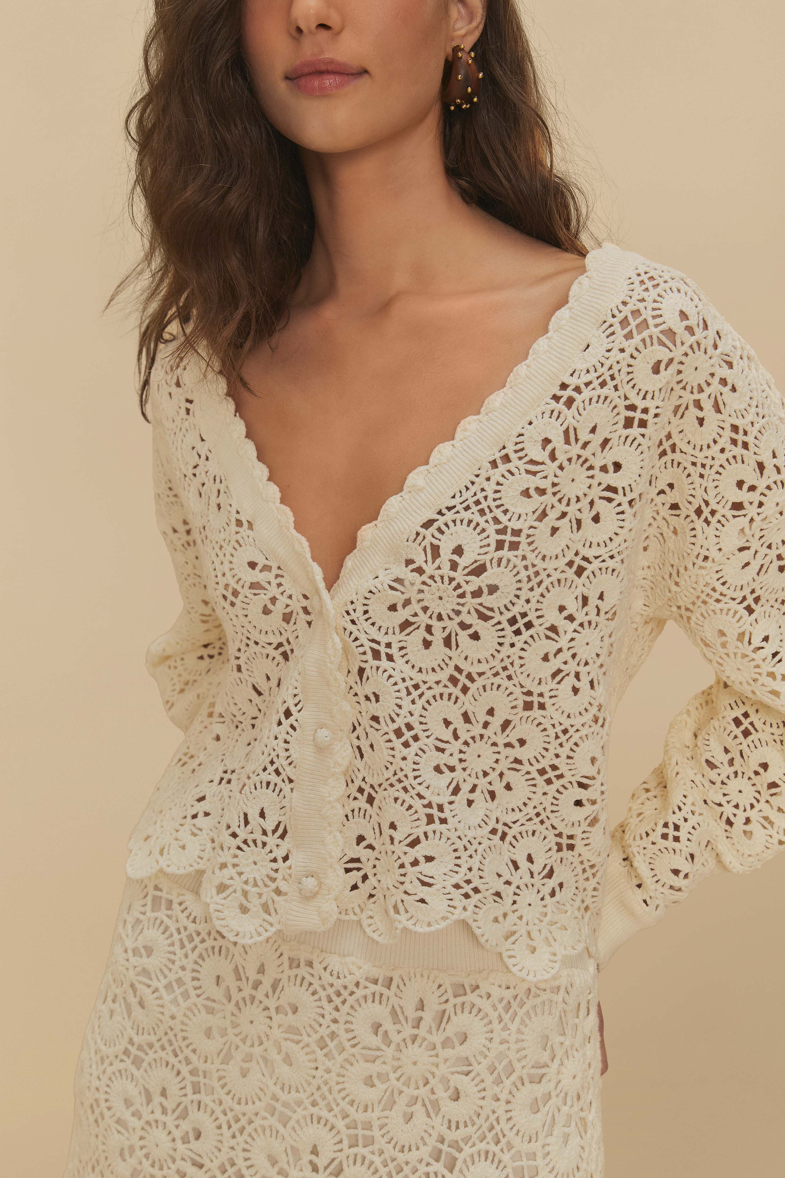 Off-White Flower Crochet Cardigan